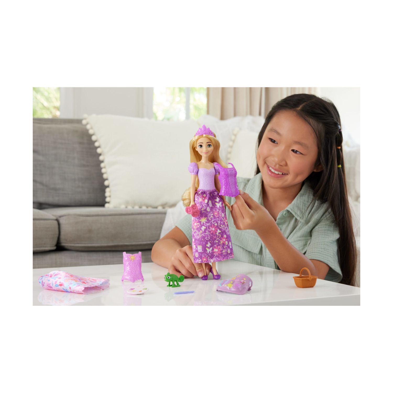 Mattel disney princess - rapunzel 2 storie in 1, bambola alla moda ispirata al film rapunzel con 2 look intercambiabili - DISNEY PRINCESS