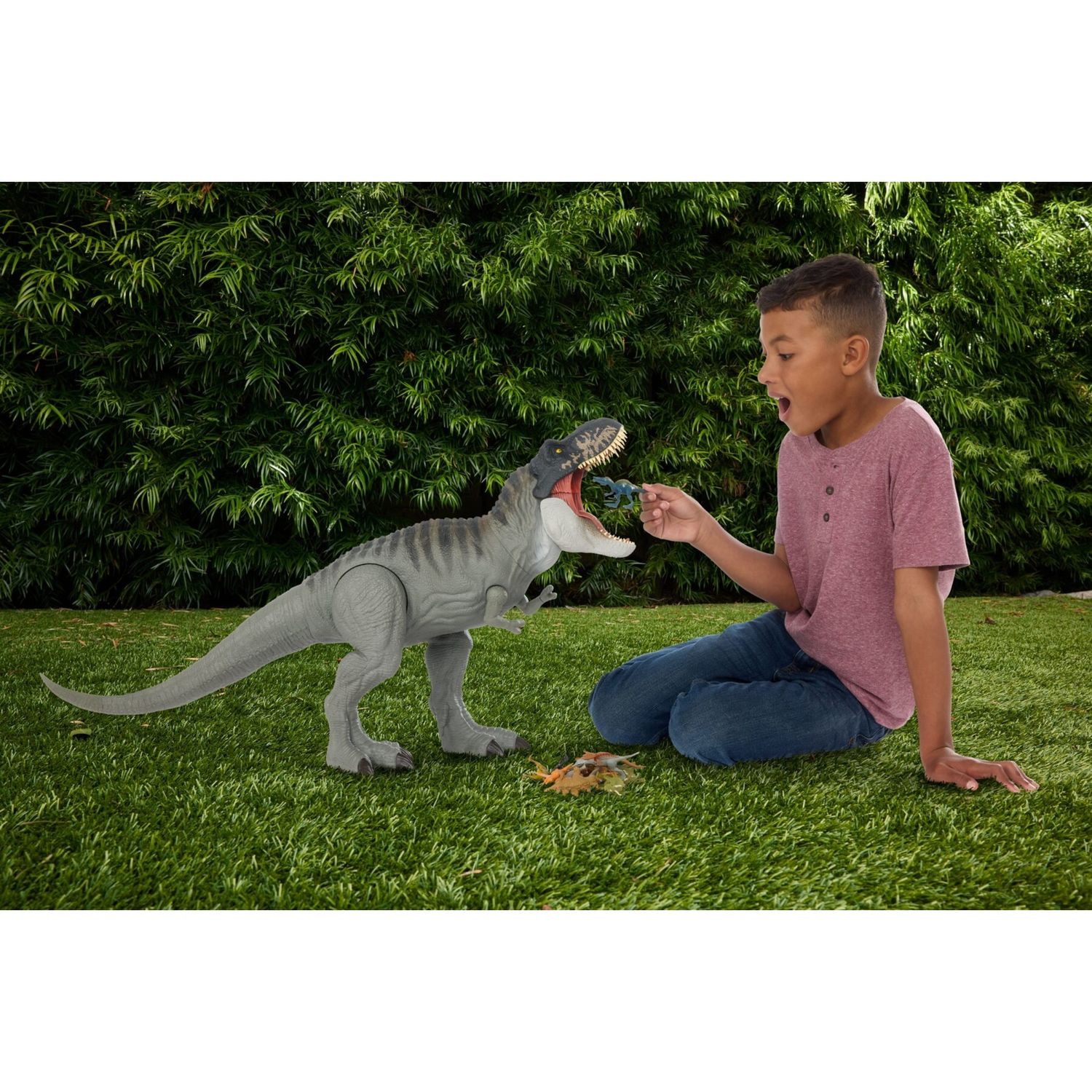 Mattel jurassic world la rinascita - t-rex super colossale, enorme dinosauro snodato con due mosse d'attacco - Jurassic World