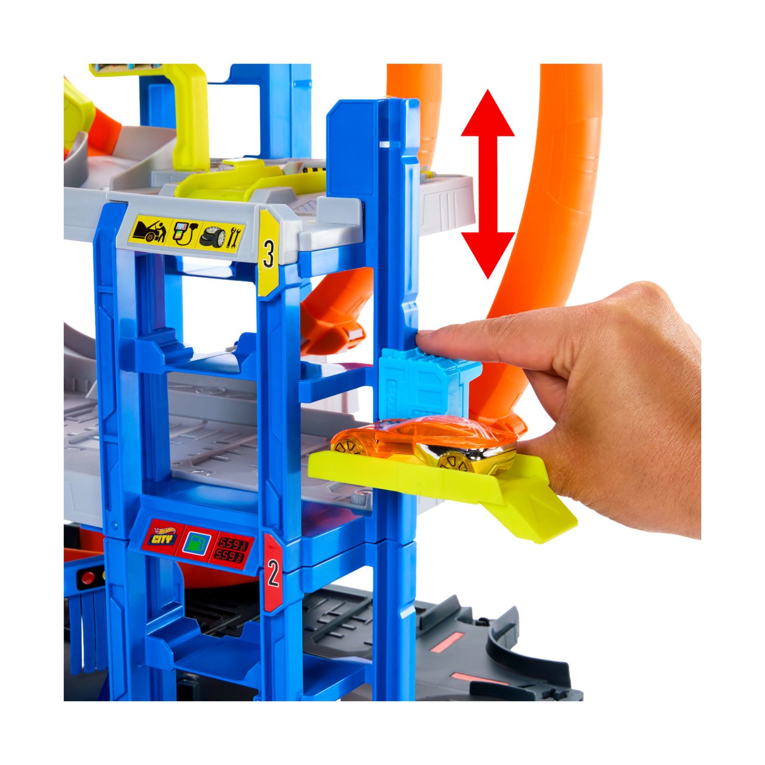 Hot wheels - mega garage, set pista con 3 livelli di gioco e 2 loop, macchinina, elicottero ed adattatori speed snap - Hot Wheels