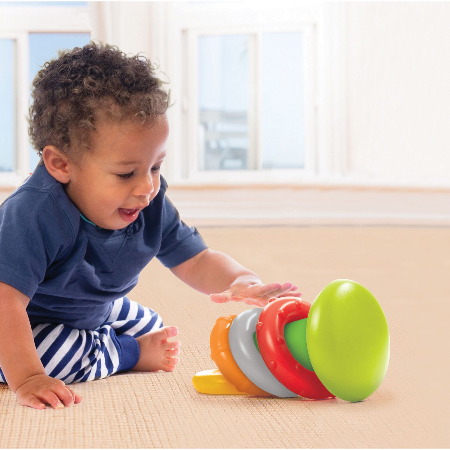 Piramide ad anelli morbidi colorati - 6m+ - B-KIDS