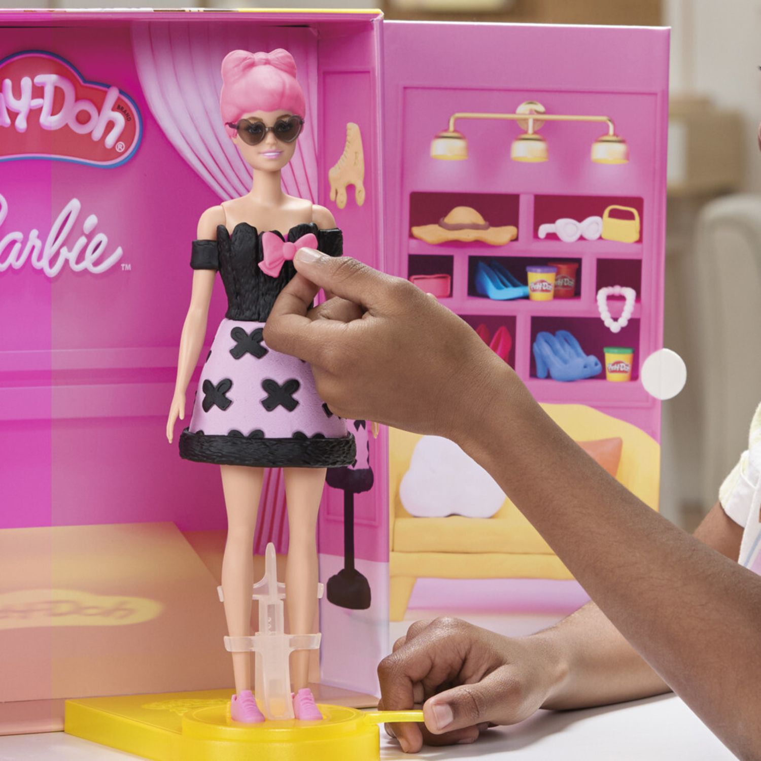 Play-doh barbie designer fashion show - PLAY-DOH, Barbie