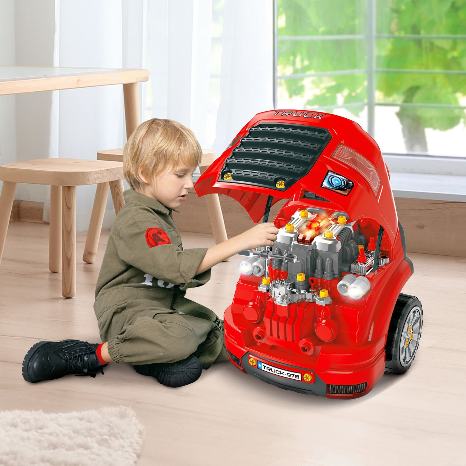 Officina camion giocattolo con motore e 61 accessori per bambini 3-5 anni, ruote e maniglia, 40x39x47cm, rosso - 