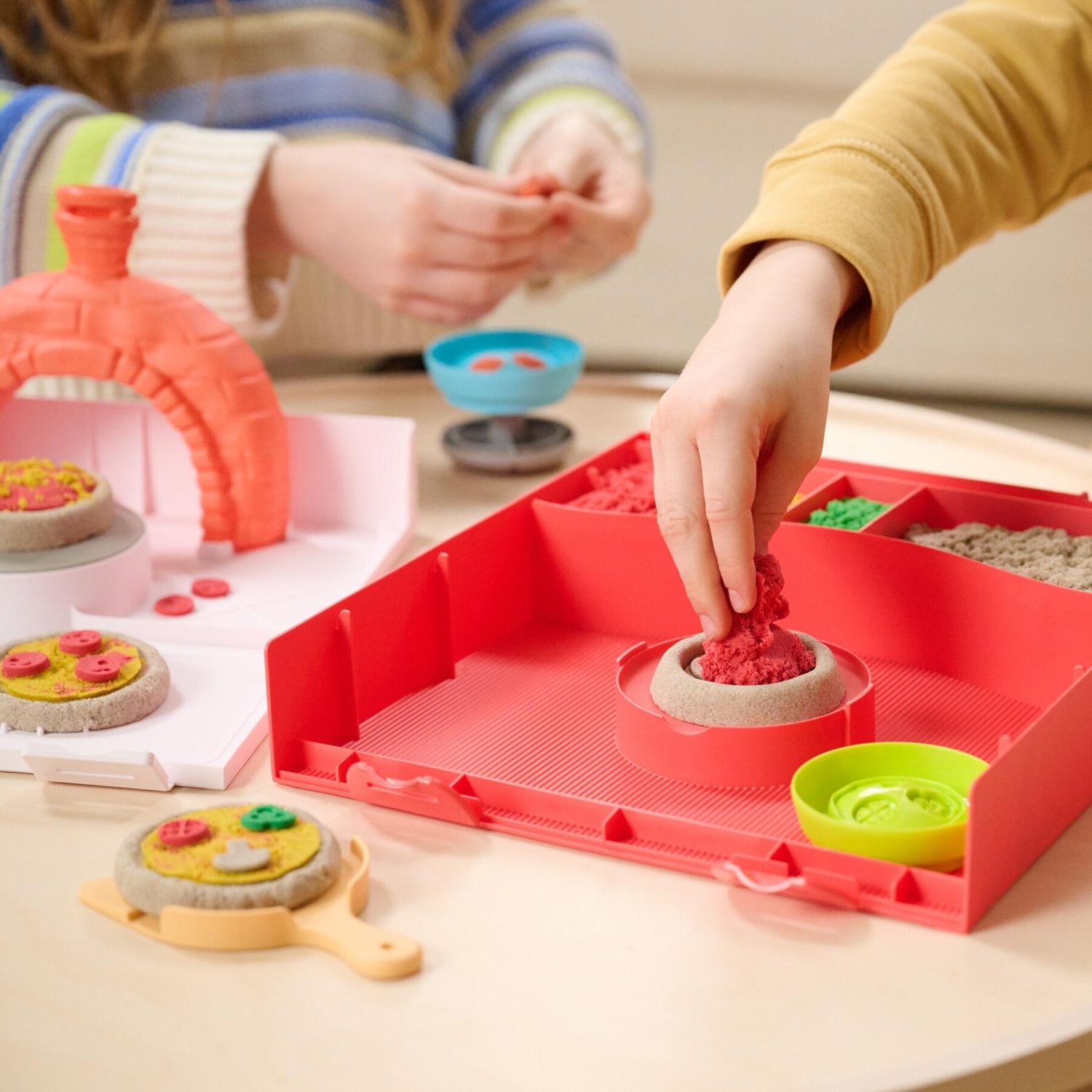 Kinetic sand, set di gioco squish pizza - KINETIC SAND