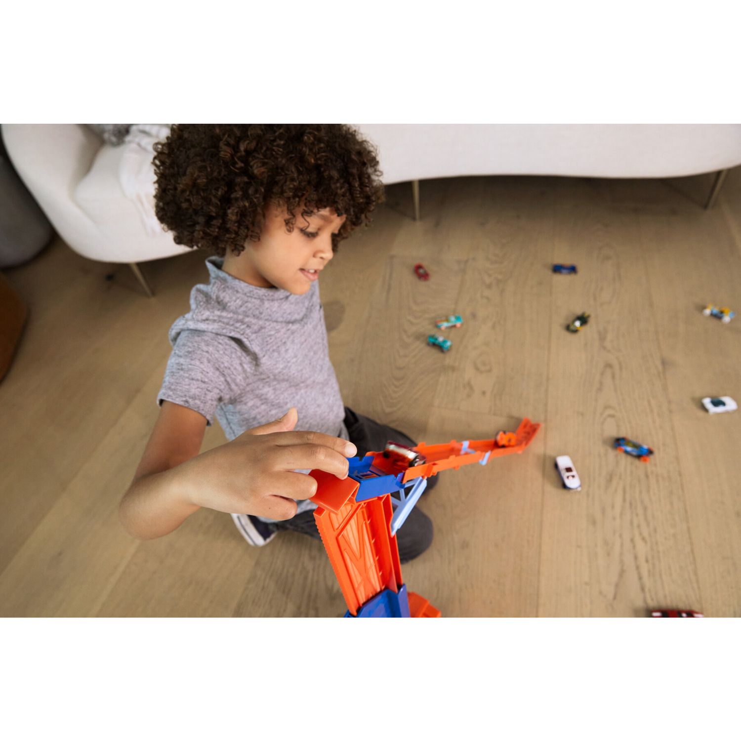 Hot wheels - autotrasportatore a caduta libera, set garage che si trasforma in pista con discesa, 1 macchinina inclusa - Hot Wheels