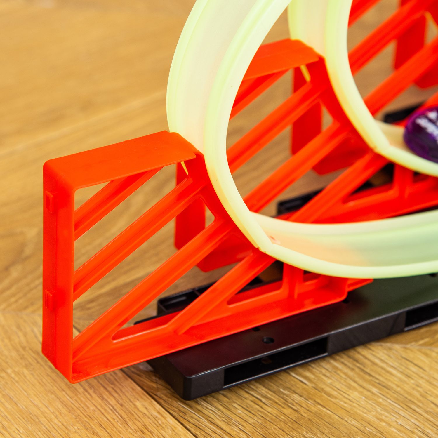 Pista per macchinine con effetti luminosi e automobilina, per bambini da 3-6 anni, 86x67x21cm - 