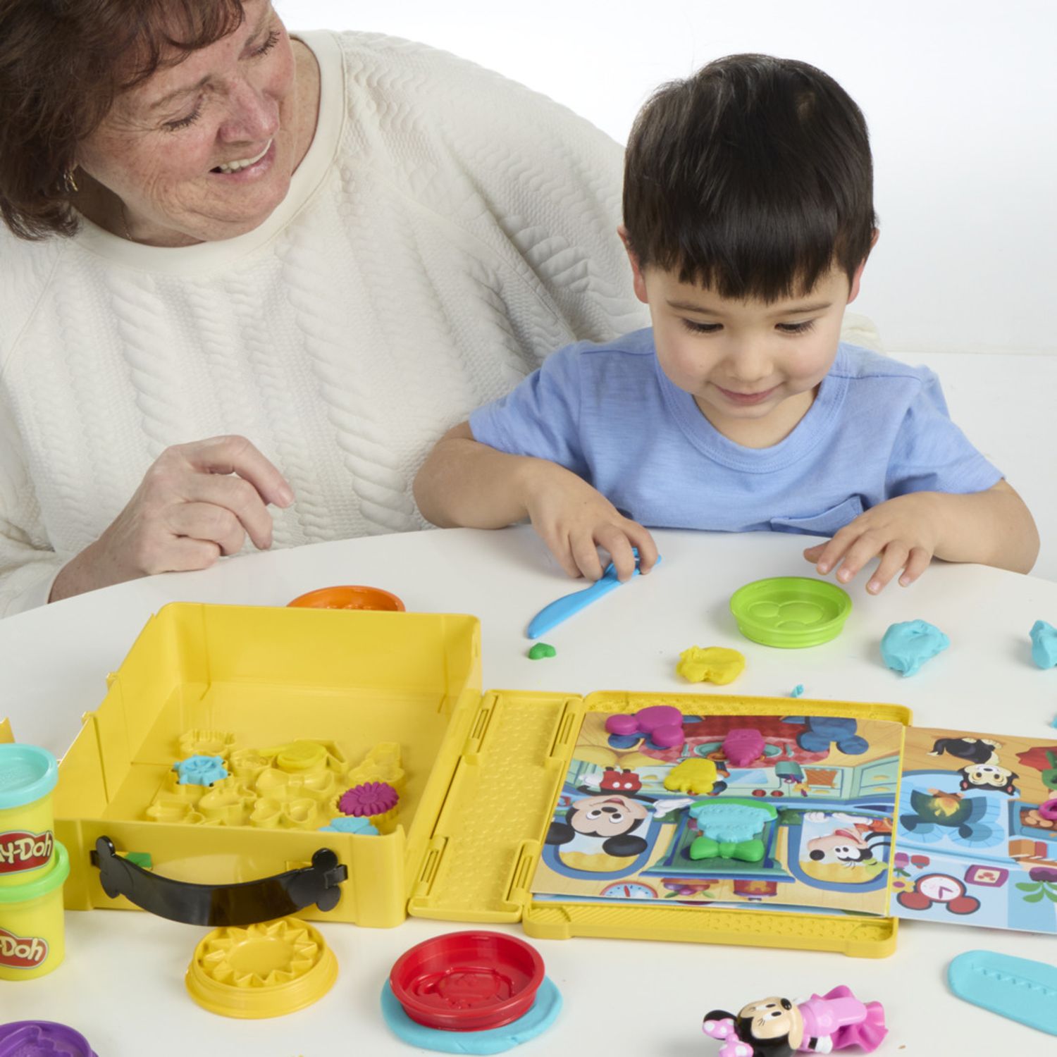Play-doh disney junior dai una forma alla tua storia - PLAY-DOH, Disney, Minnie