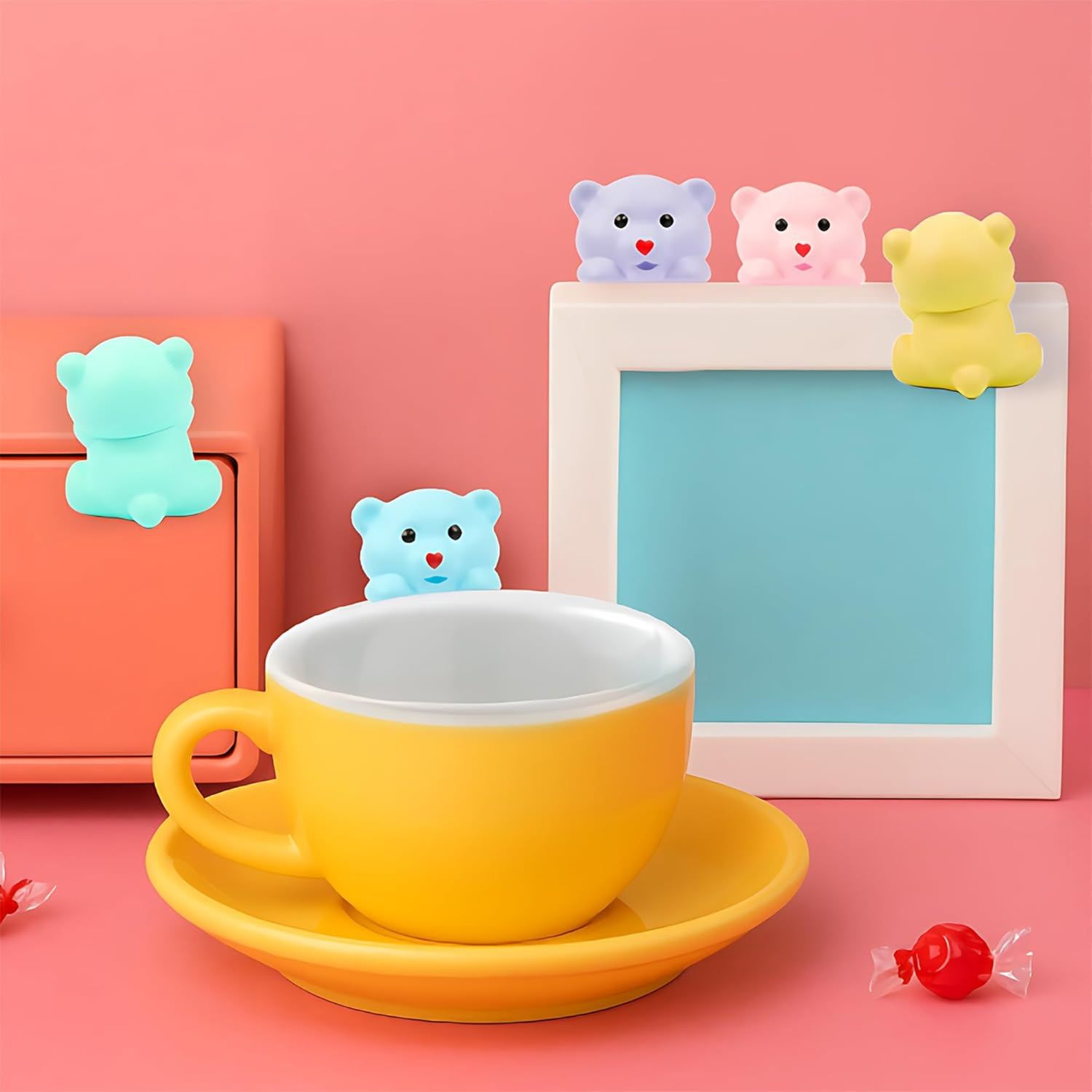 Coccolotti pin-up mini orsetti adesivi | 6 colori casuali da attaccare su cellulare, pc, tablet -  assortito - COCCOLOTTI