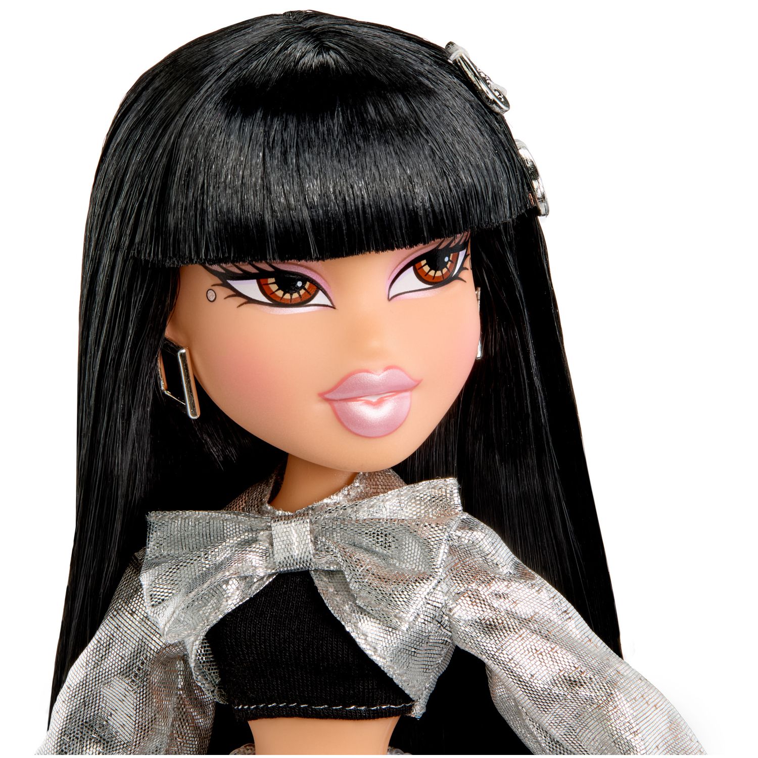 Bratz charmz jade - bambola fashion con braccialetto e charm collezionabile, include outfit e accessori, confezione da esposizione - BRATZ