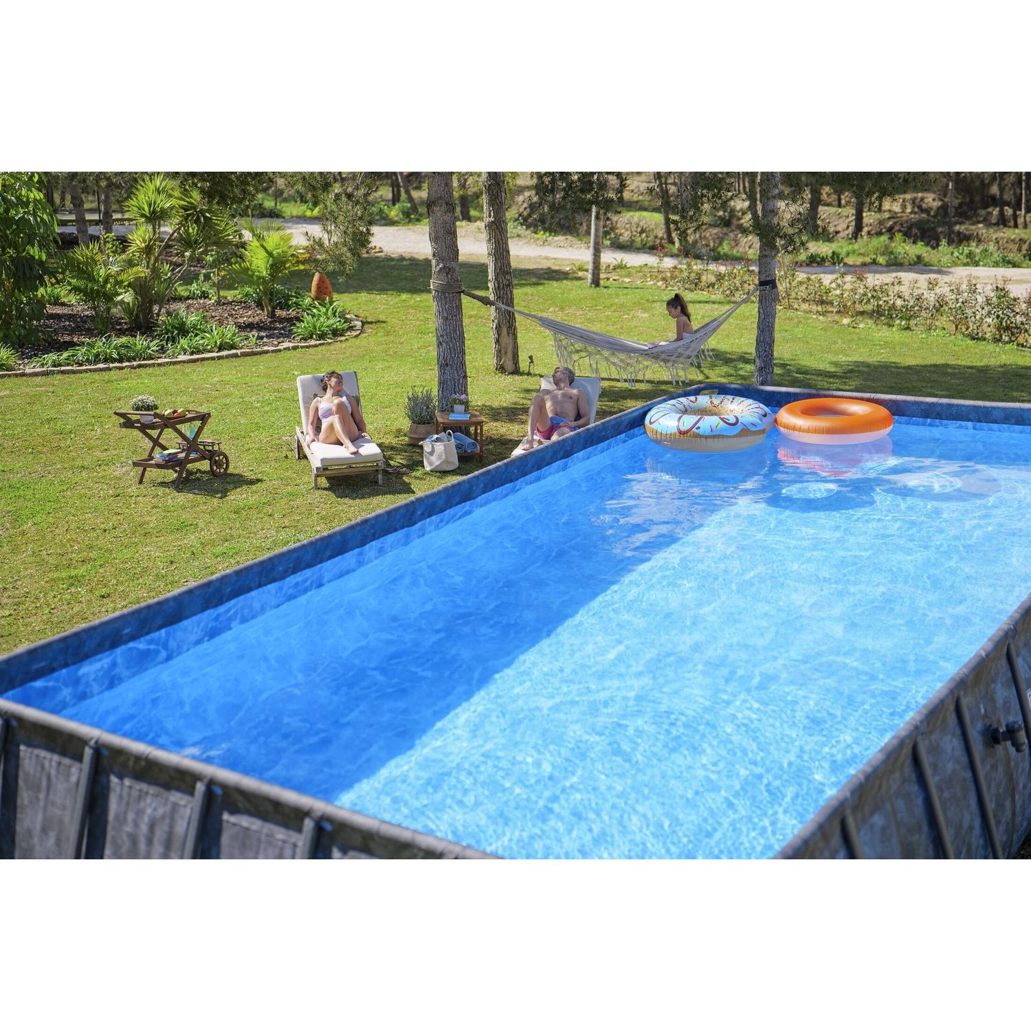 Piscina rettangolare di dimensioni 24' x 12' x 52" / 7,32 m x 3,66 m x 1,32 m - Bestway