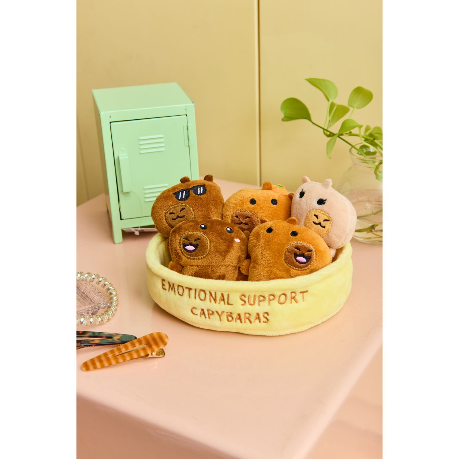 Emotional support capybaras - EMOTIONALS