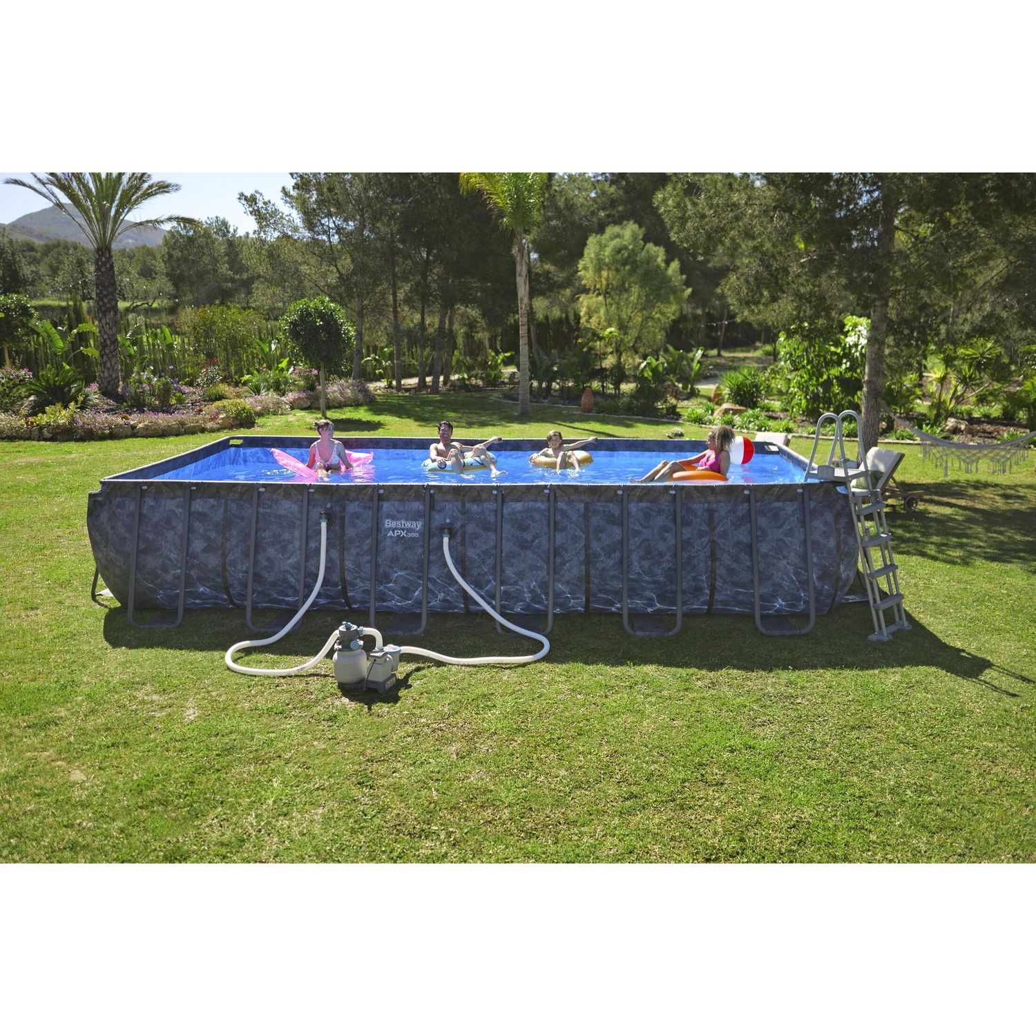 Piscina rettangolare di dimensioni 24' x 12' x 52" / 7,32 m x 3,66 m x 1,32 m - Bestway