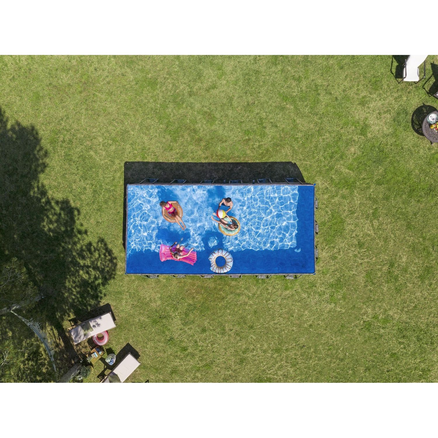 Piscina rettangolare di dimensioni 24' x 12' x 52" / 7,32 m x 3,66 m x 1,32 m - Bestway