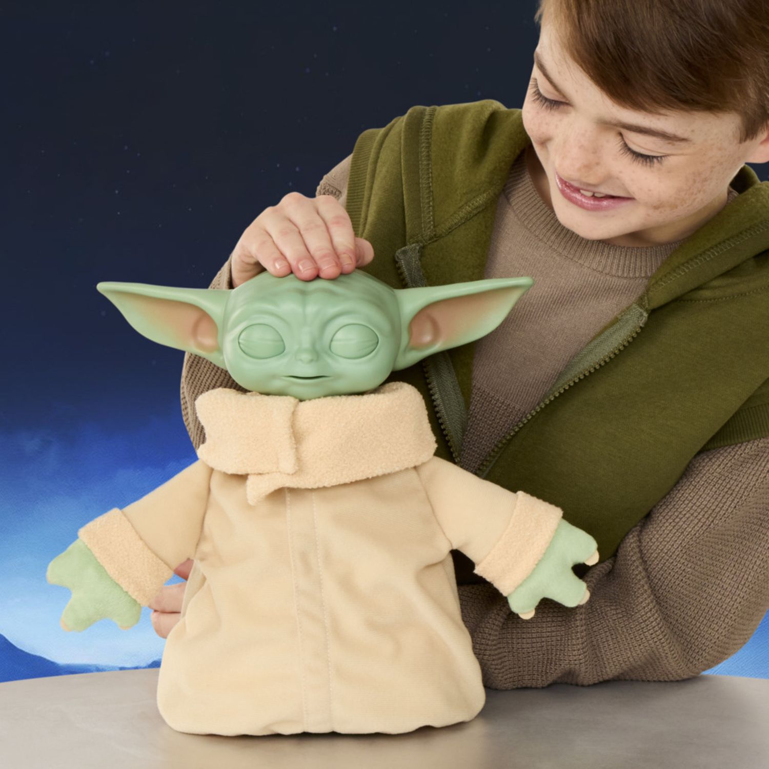 Hasbro star wars, grogu adventure buddy – giocattolo animatronico, peluche interattivo - Star Wars