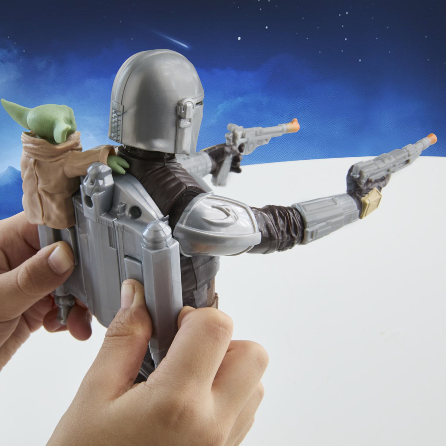 Hasbro star wars - il mandaloriano e grogu – action figure da 28 cm con effetti sonori, giocattoli interattivi per bambini e bambine dai 4 anni in su - Star Wars