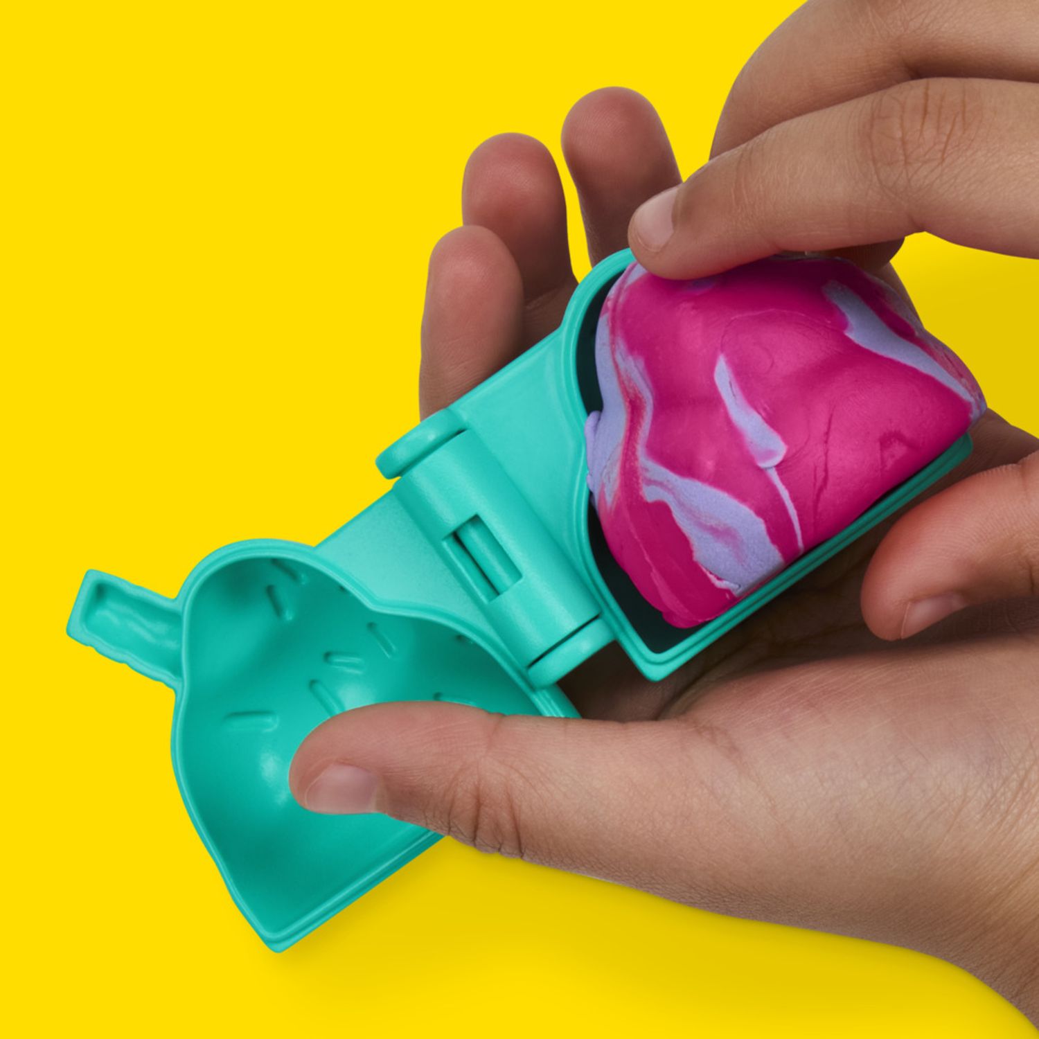 Play-doh, treats to go, assortimento – gioco da tavolo per famiglie e amici, divertente e coinvolgente - PLAY-DOH