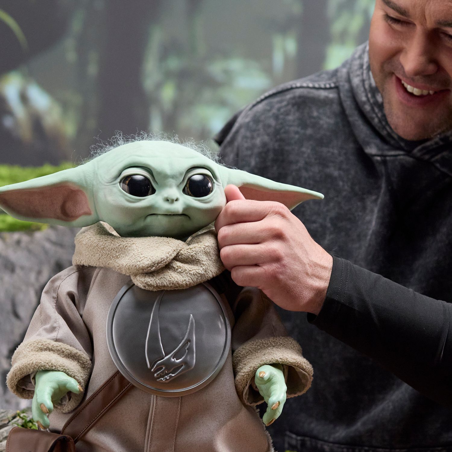 Star wars ultimate grogu animatronico premium 1:1 - replica grandezza naturale edizione limitata, oltre 250 animazioni e suoni, 14+ - Star Wars